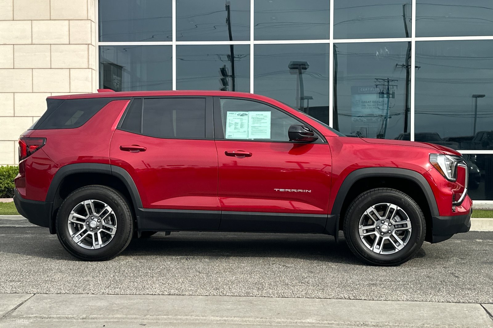 Used 2026 GMC Terrain Elevation w/ Technology Package II FWD image 3