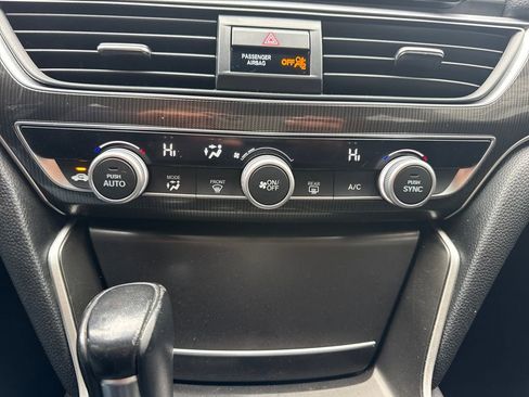 Used 2018 Honda Accord Sport image 22