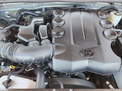 Used 2024 Toyota 4Runner SR5 image 36