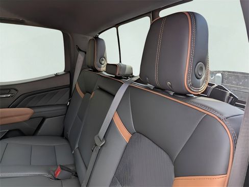 New 2026 GMC Canyon AT4 w/ Technology Plus Package image 28