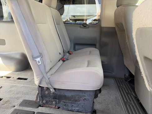 Used 2016 Nissan NV 3500 SV RWD image 23