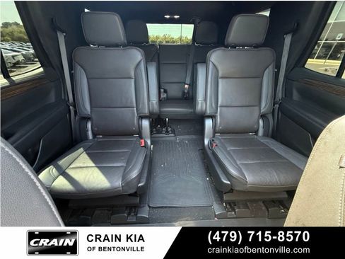 Used 2022 Chevrolet Tahoe High Country w/ Premium Package 2 AWD/4WD image 30