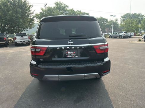 Used 2021 Nissan Armada SV AWD/4WD image 12