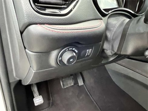 Used 2022 Dodge Durango R/T w/ Blacktop Package image 31