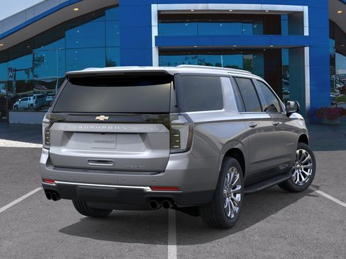 New 2026 Chevrolet Suburban Premier w/ Sun And Tow Package AWD/4WD image 28