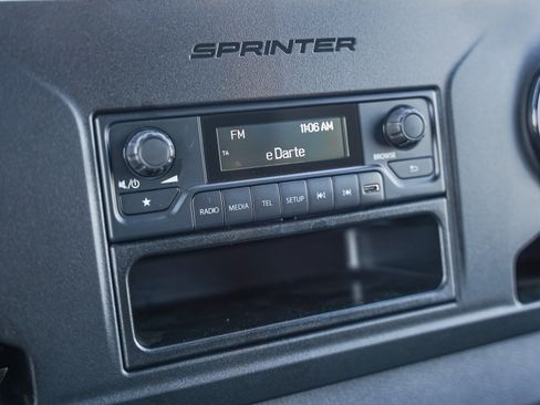 Used 2025 Mercedes-Benz Sprinter 2500 image 20