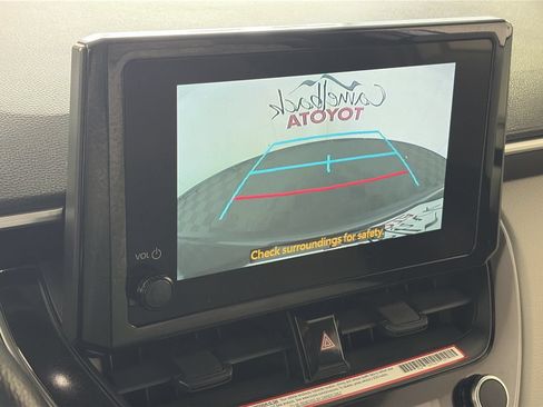 Used 2024 Toyota Corolla Cross L AWD/4WD image 16