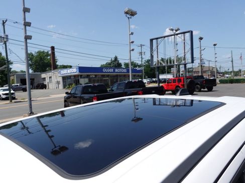 Used 2025 RAM 1500 Laramie w/ Night Edition AWD/4WD image 9