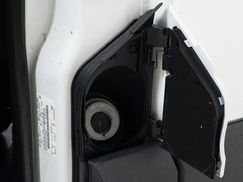 Used 2015 Ford Transit 350 XLT image 17