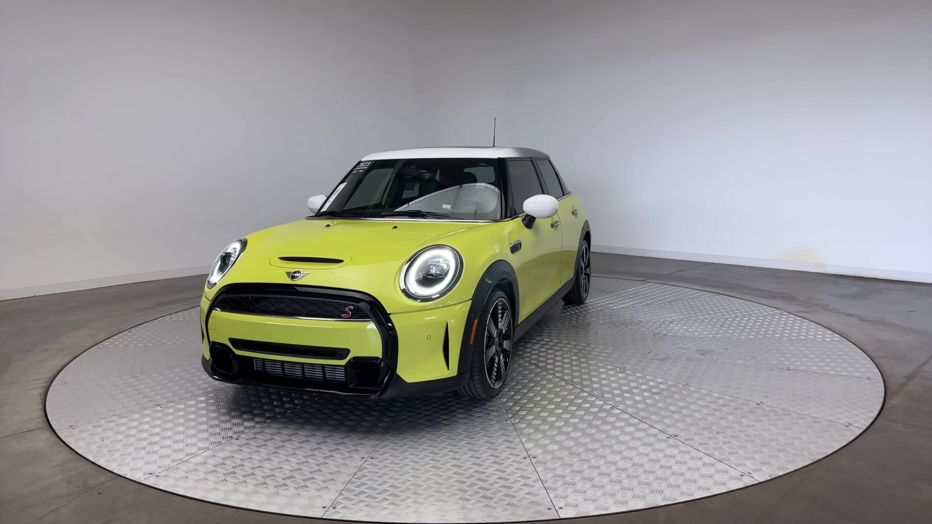 Certified 2023 MINI Cooper S FWD image 3