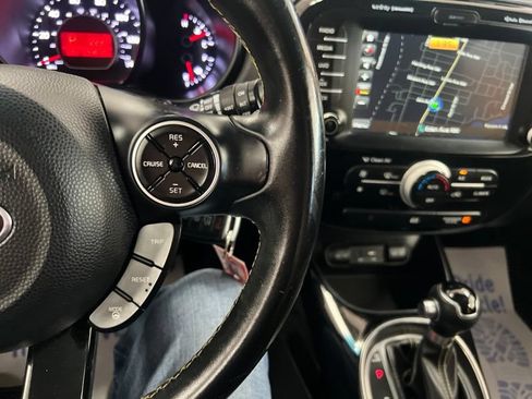 Used 2016 Kia Soul + w/ Audio Package FWD image 23