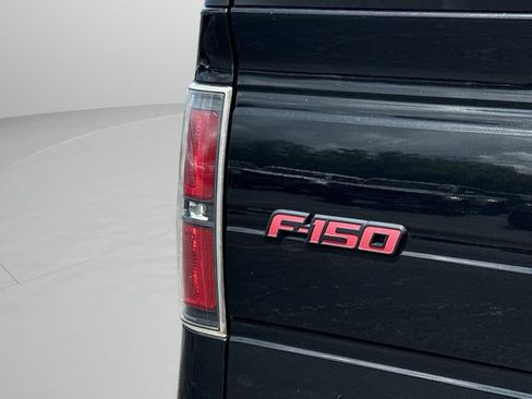 Used 2014 Ford F150 FX4 w/ Equipment Group 402A Luxury AWD/4WD image 18