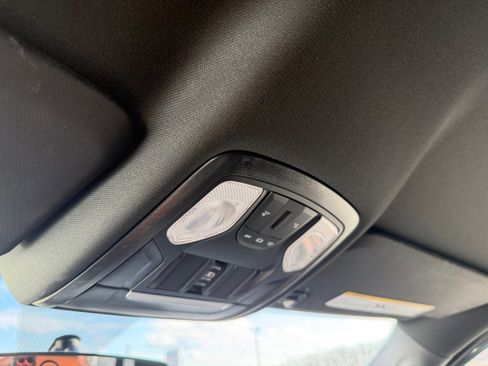 Used 2024 RAM 2500 Tradesman w/ Chrome Appearance Group image 14