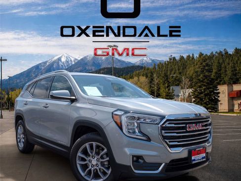 Used 2024 GMC Terrain SLT AWD/4WD image 1