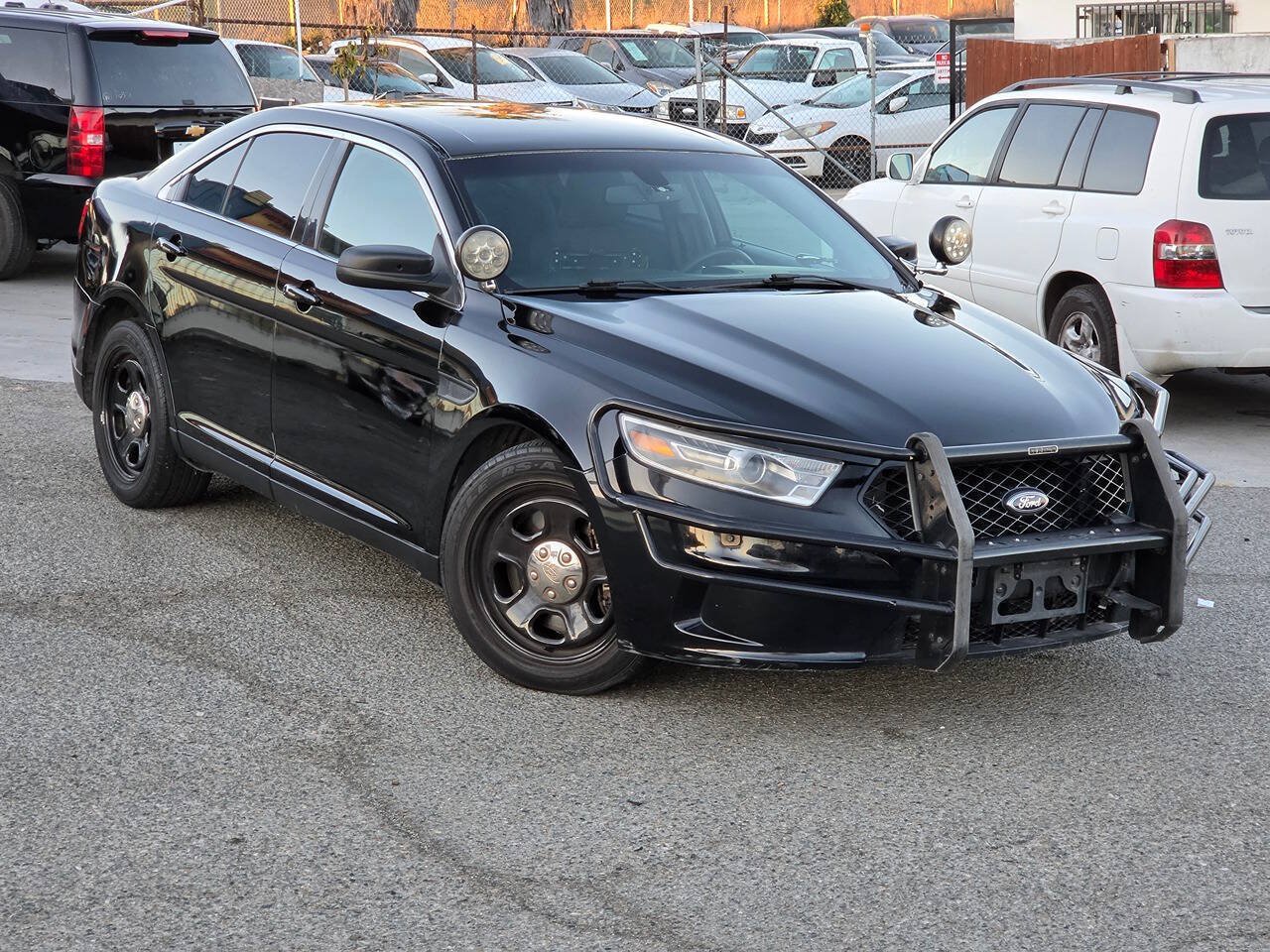 Used 2018 Ford Taurus Police Interceptor AWD image 3