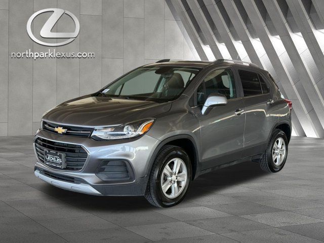Used 2020 Chevrolet Trax LT w/ LT Convenience Package AWD/4WD image 3