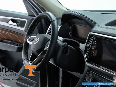 Used 2022 Volkswagen Atlas SE w/ Panoramic Sunroof Package image 35