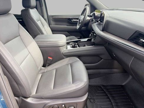 Used 2025 Chevrolet Tahoe LT w/ Comfort Package image 10