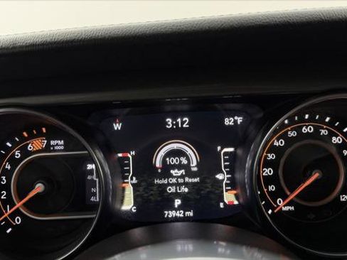 Used 2023 Jeep Wrangler Unlimited Sahara w/ Cold Weather Group AWD/4WD image 27