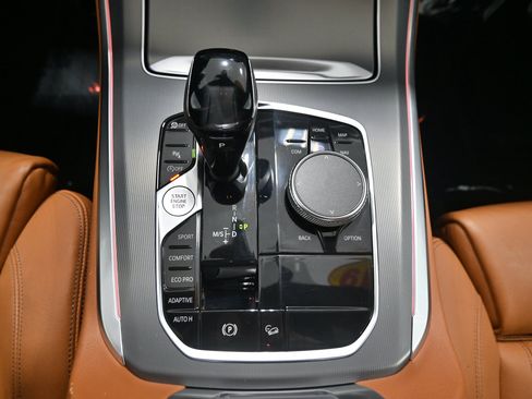 Used 2019 BMW X5 xDrive40i w/ Convenience Package AWD/4WD image 19