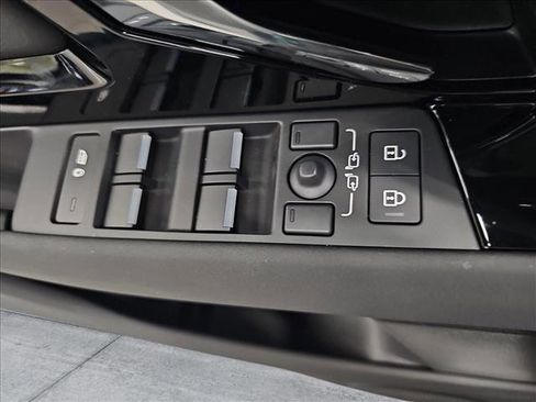 New 2026 Land Rover Range Rover Evoque S image 27