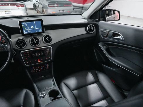 Used 2015 Mercedes-Benz GLA 250 4MATIC image 25