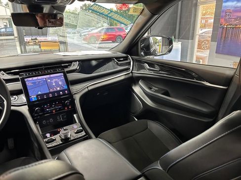 New 2024 Jeep Grand Cherokee Trailhawk w/ Advanced Protech Group II image 14