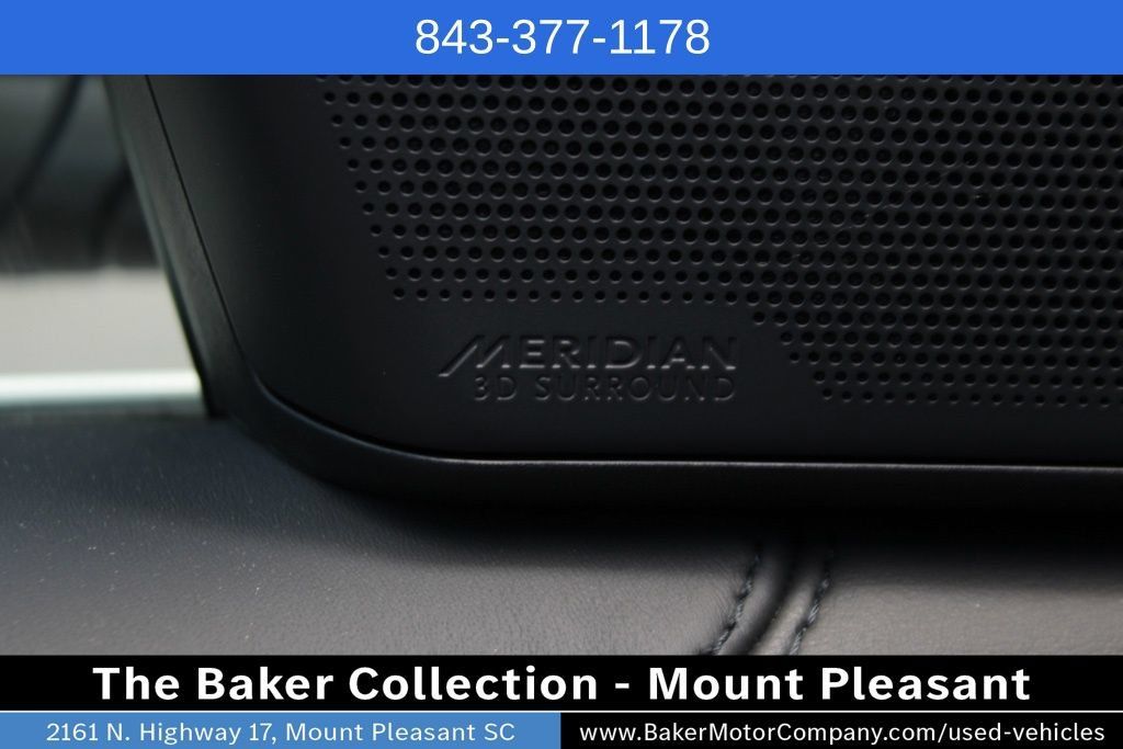 Used 2024 Land Rover Range Rover SE AWD/4WD image 9