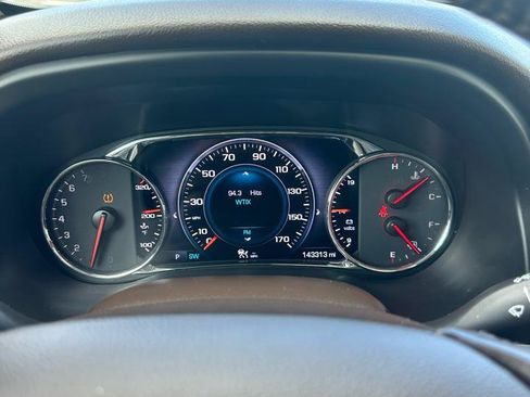 Used 2017 GMC Acadia Denali w/ Technology Package FWD image 5