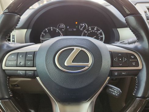 Used 2021 Lexus GX 460 Premium image 18