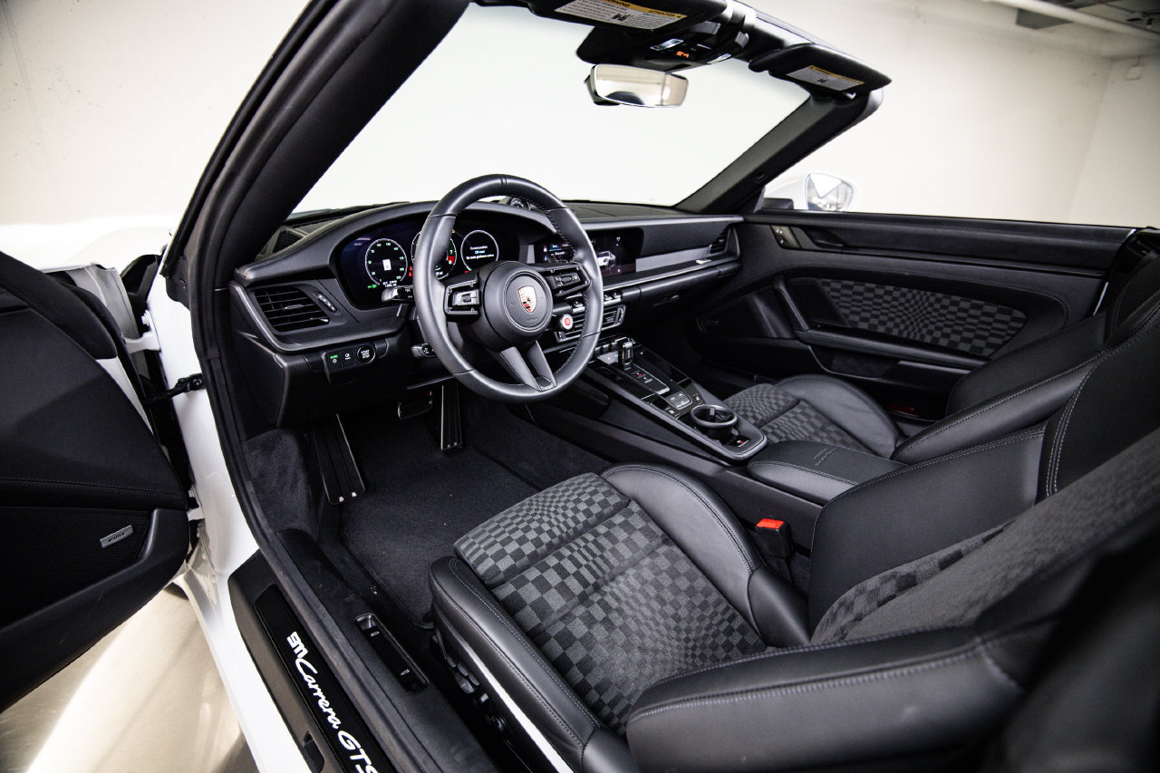 Certified 2026 Porsche 911 Carrera GTS RWD image 4