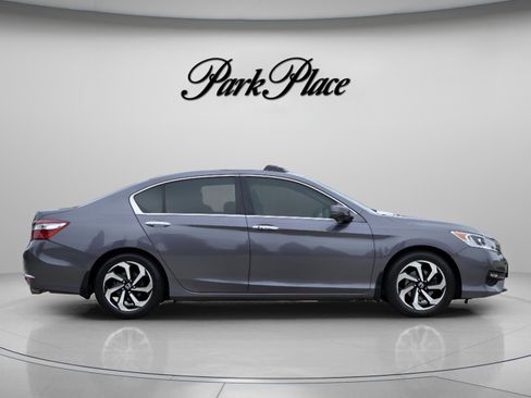 Used 2016 Honda Accord EX-L image 6