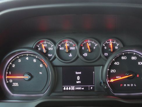 Used 2025 Chevrolet Silverado 2500 Custom w/ Custom Convenience Package AWD/4WD image 25