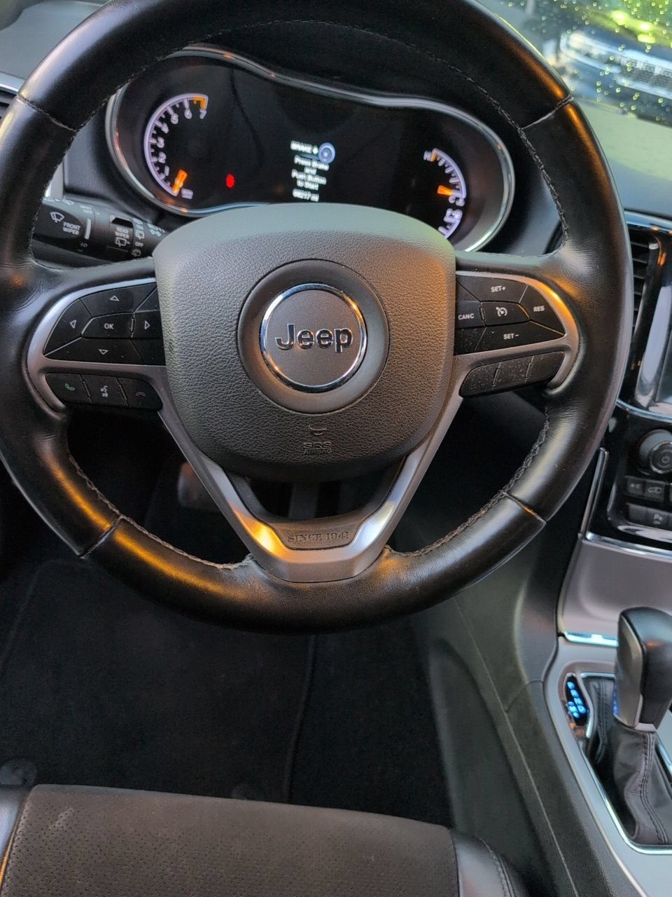 Used 2022 Jeep Grand Cherokee Laredo X AWD/4WD image 26