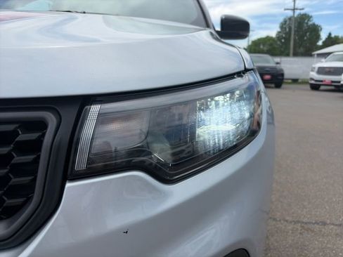 Used 2024 Jeep Compass Trailhawk AWD/4WD image 18