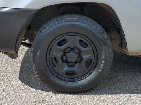 Used 2006 Toyota Tacoma 2WD Regular Cab image 14