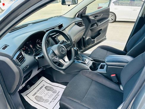 Used 2019 Nissan Rogue Sport S FWD image 14