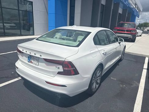 Used 2019 Volvo S60 T5 Momentum w/ Premium Package FWD image 13