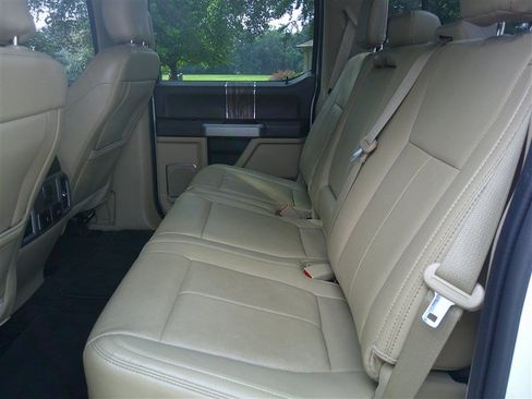 Used 2018 Ford F150 Lariat w/ Equipment Group 502A Luxury AWD/4WD image 18