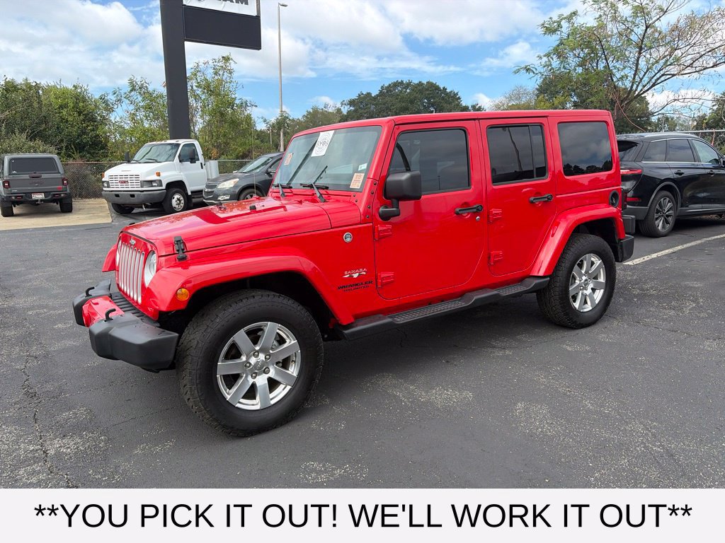 Used 2017 Jeep Wrangler Unlimited Sahara w/ Connectivity Group AWD/4WD image 3