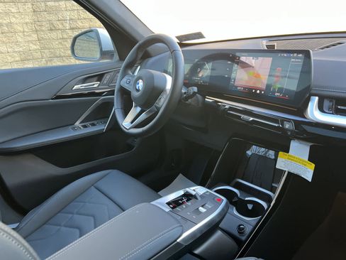 Certified 2024 BMW X1 xDrive28i w/ Convenience Package image 10