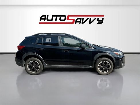 Used 2022 Subaru Crosstrek 2.0i image 8