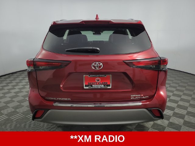 Used 2024 Toyota Highlander Platinum FWD image 7