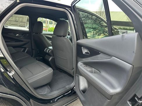 New 2025 Chevrolet Blazer EV LT image 13