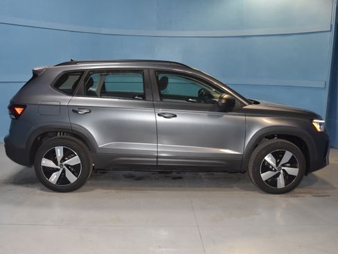 New 2026 Volkswagen Taos S image 17