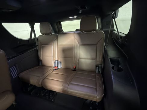 Used 2021 Chevrolet Suburban High Country image 26