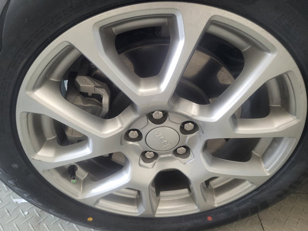 Used 2024 Jeep Compass Latitude AWD/4WD image 31