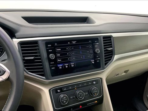 Used 2021 Volkswagen Atlas SE w/ Panoramic Sunroof Package image 6