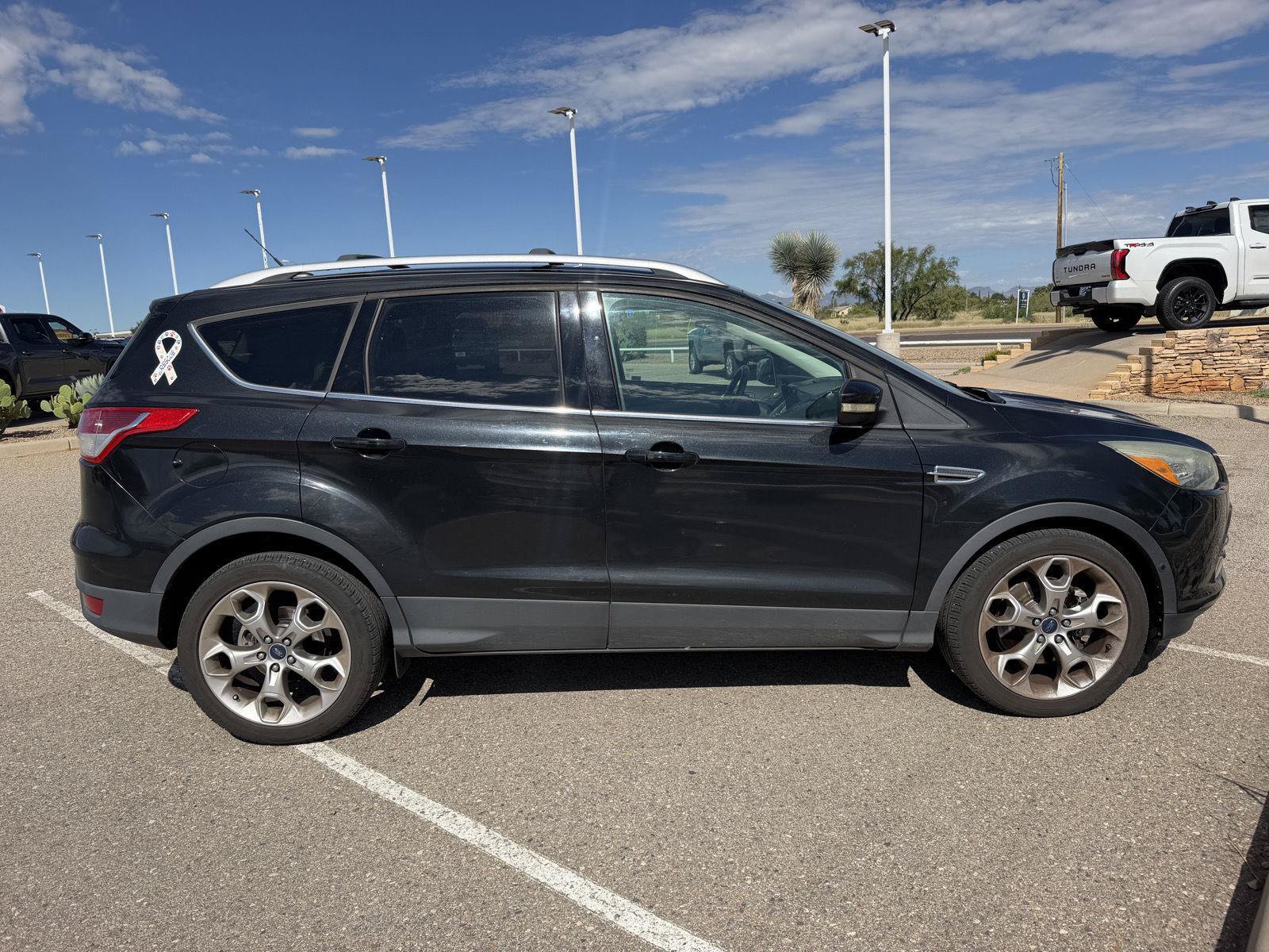 Used 2014 Ford Escape Titanium w/ Equipment Group 401A FWD image 6