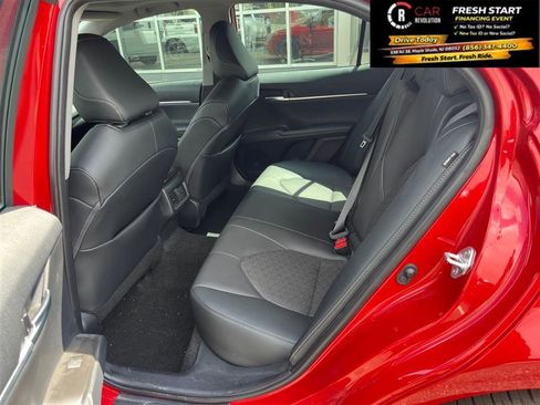 Used 2023 Toyota Camry XSE image 30